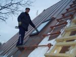 медная кровля зимой