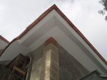 монтаж свесов для медной кровли